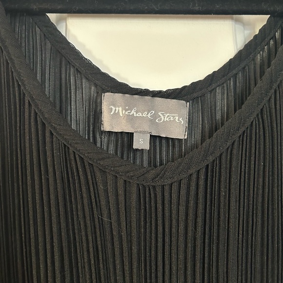 Michael Stars Black Pleated Tank Top - Picture 3 of 7